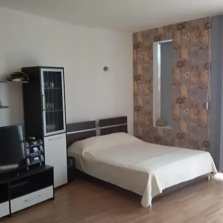 Studio In Romance * קיטן