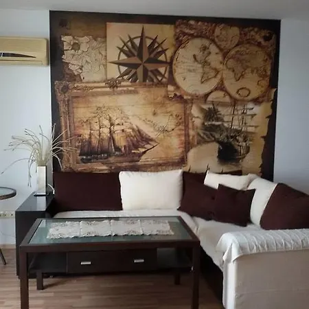 Studio In Romance קיטן